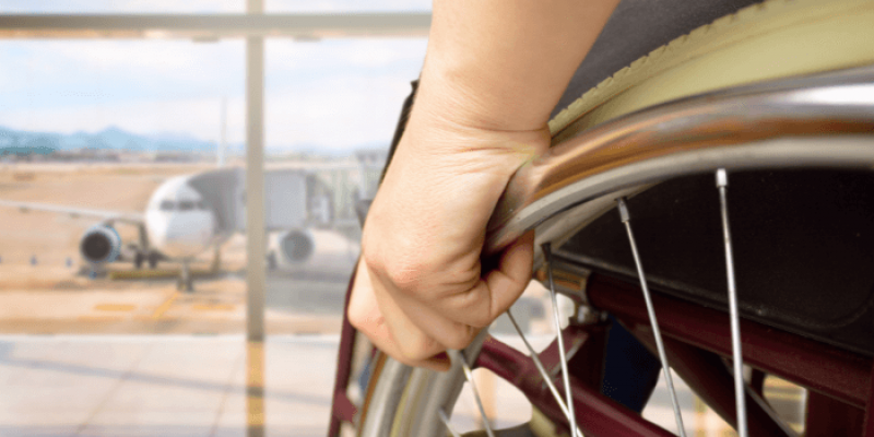 Δικαιώματα ατόμων με αναπηρία όταν ταξιδεύουν αεροπορικώς