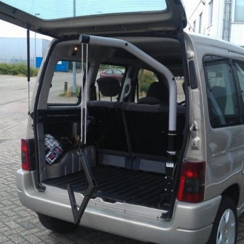 Γερανός αναπηρικού αμαξιδίου Hercules (150kg ΄ή 185 kg ανύψωση) Γερανός αναπηρικού αμαξιδίου Hercules (150kg ΄ή 185 kg ανύψωση)