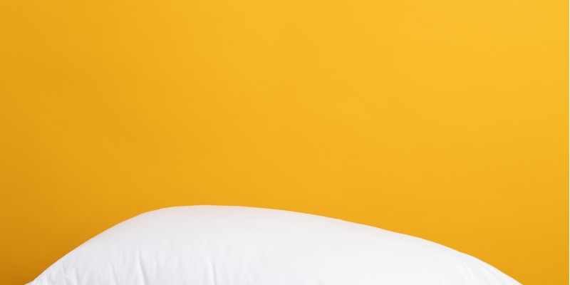Πώς να επιλέξεις το σωστό μαξιλάρι, ανάλογα με τον τρόπο που κοιμάσαι