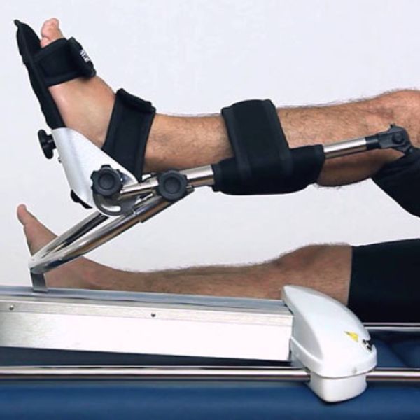 Συσκευή συνεχούς παθητικής κίνησης γόνατος C.P.M