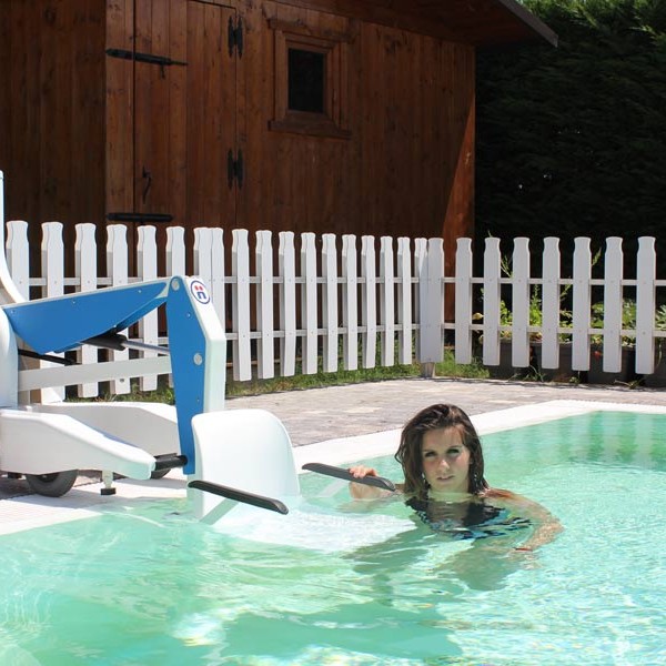 Φορητός γερανός πισίνας BluOne