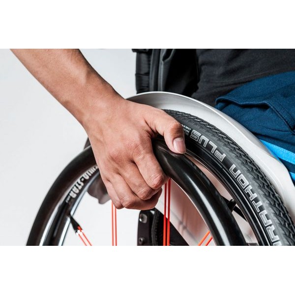 Εργονομικό στεφάνι ώθησης CURVE L TETRA-GRIP 24" για χρήστες τετραπληγικούς με πλήρη κίνηση μυός και μερική δύναμη στα χέρια 