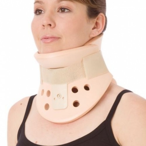 Κολάρο Philadelphia-California με άνοιγμα τραχειοτομής