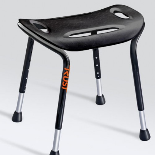 Σκαμπό μπάνιου Let's Sing με θήκη κάτω από το κάθισμα Σκαμπό μπάνιου Let's Sing με θήκη κάτω από το κάθισμα