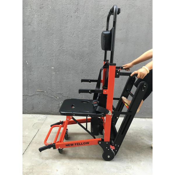 Ηλεκτρική καρέκλα μετακίνησης και ανάβασης - κατάβασης σκαλοπατιών με 3 ταχύτητες
