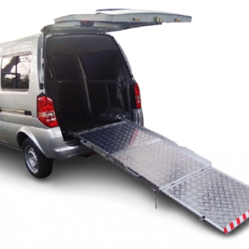 Χειροκίνητη τριπλή ράμπα αναπηρικών αμαξιδίων για οχήματα 2240cm Χειροκίνητη τριπλή ράμπα αναπηρικών αμαξιδίων για οχήματα 2240cm