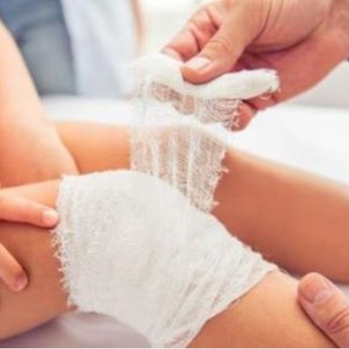 Φροντίδα τραύματος, εγκαύματος, κατακλίσεων, και κοπή ραμμάτων  Φροντίδα τραύματος, εγκαύματος, κατακλίσεων, και κοπή ραμμάτων