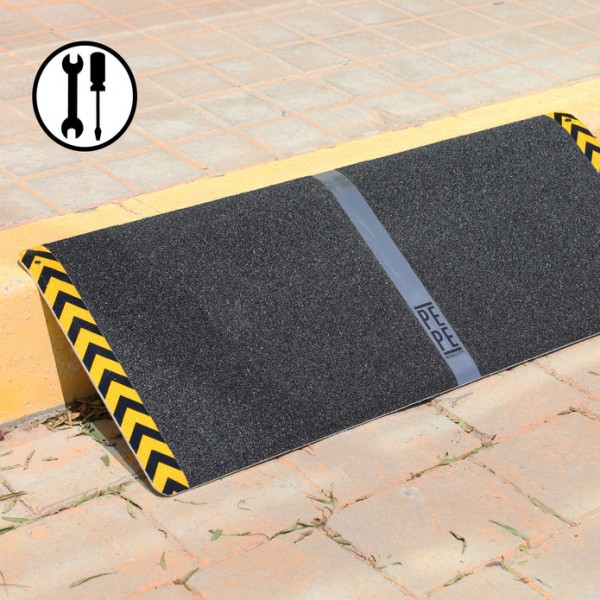 Ράμπα αμαξιδίου με αντιολισθητική επιφάνεια 30 x 81 cm & 60 x 81 cm