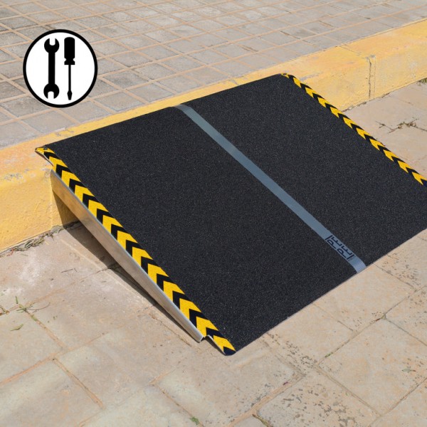 Ράμπα αμαξιδίου με αντιολισθητική επιφάνεια 30 x 81 cm & 60 x 81 cm