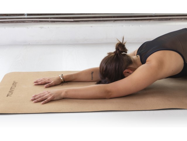 Ποια είναι η διαφορά μεταξύ ενός στρώματος γιόγκα και ενός στρώματος γυμναστικής;