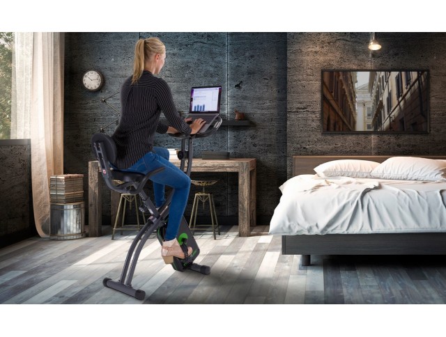 Πώς να συνεχίσετε να κινείστε ενώ εργάζεστε